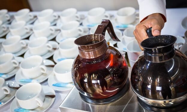 Víte, který velkokapacitní překapávač kávy bude pro vaše potřeby nejlepší?